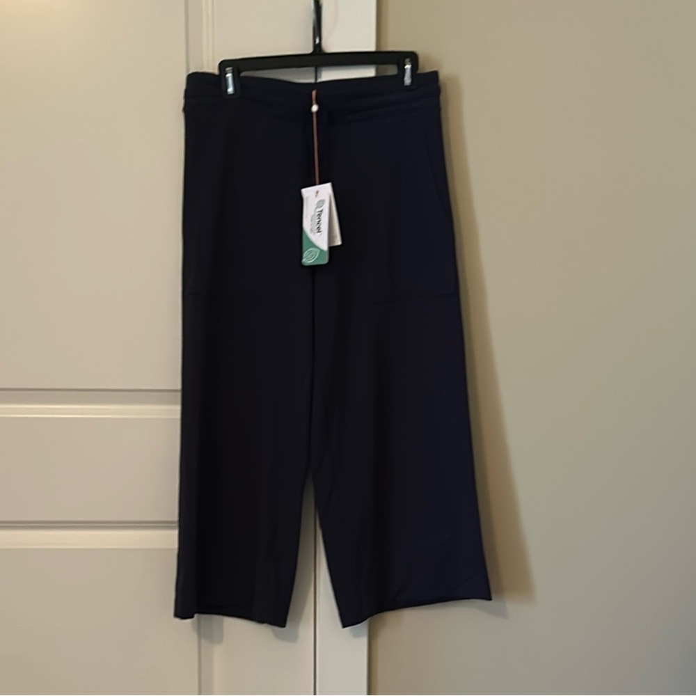 NWT Navy Quince SuperSoft Fleece Cropped Wide Leg Pants